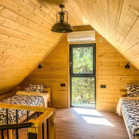 Mazury Linowo - Z Basenami *